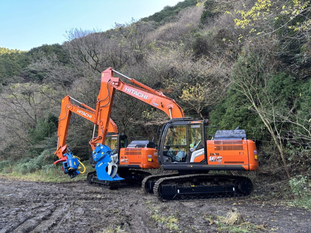 日立建機 ZX160LC-7 林業仕様機 2台を納車しました | 渡辺重機